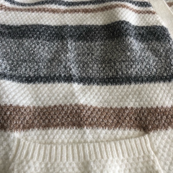 Stripped Cardigan - Picture 4 of 8